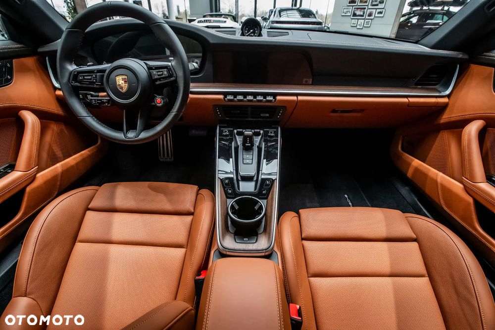 Porsche 911 Carrera S - 22