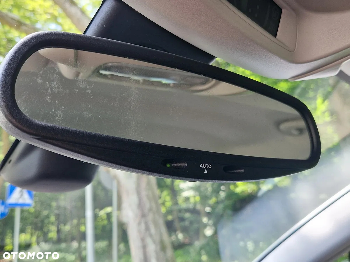 Citroën C5 2.0i 16V Exclusive Equilibre Navi - 26