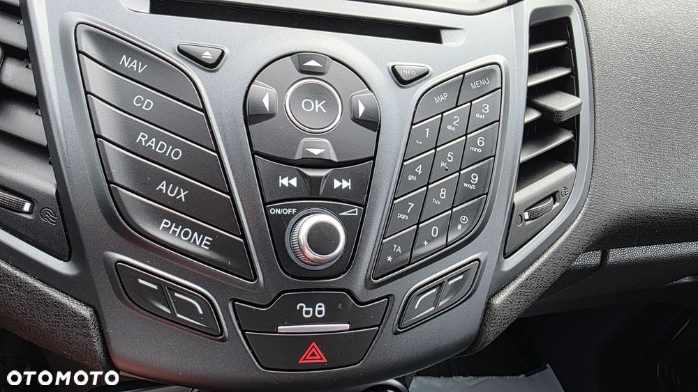 Ford Fiesta 1.25 SYNC Edition - 24