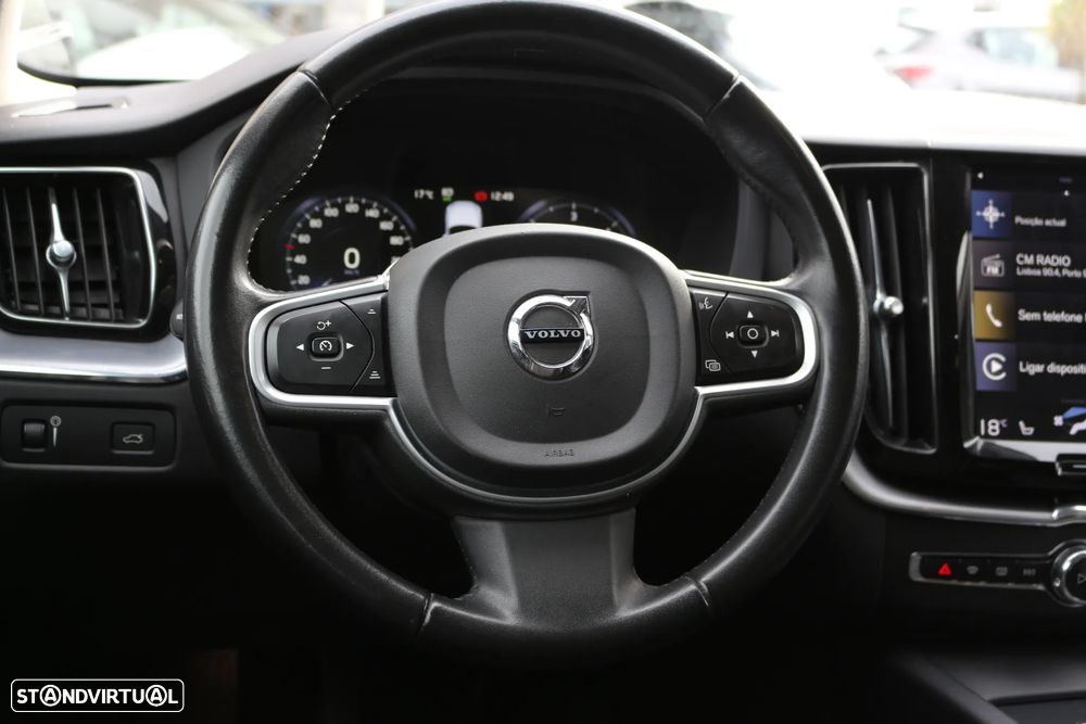 Volvo XC 60 2.0 D3 Momentum Plus - 13