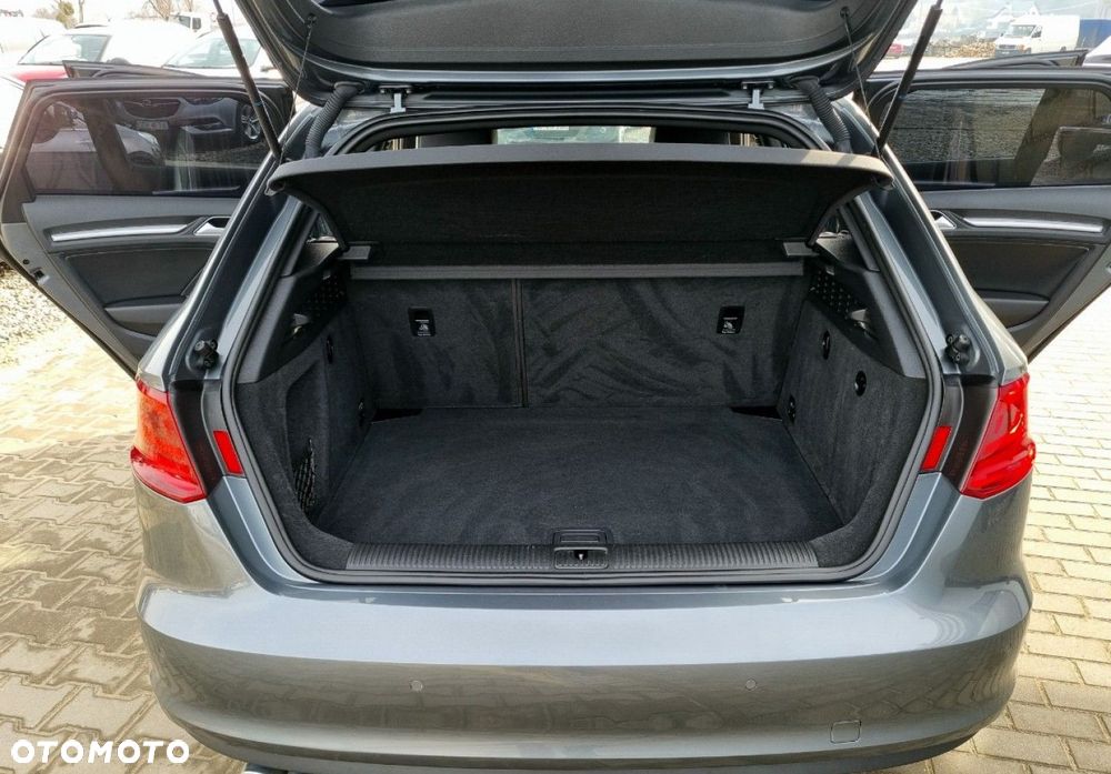 Audi A3 Sportback - 23