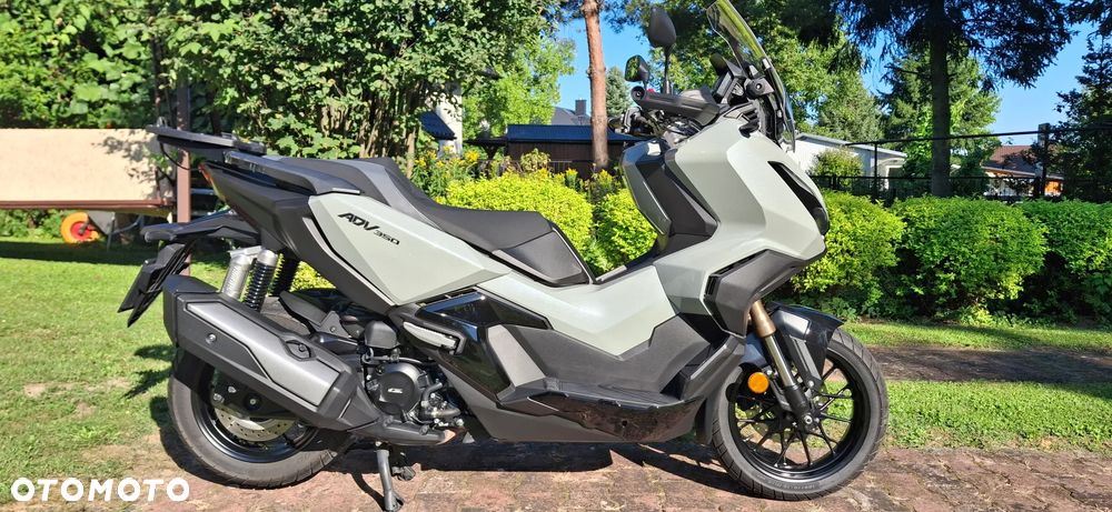 Honda ADV350 - 1