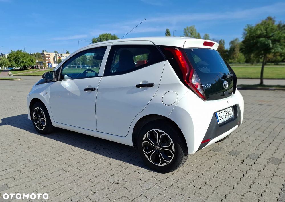 Toyota Aygo x - 3