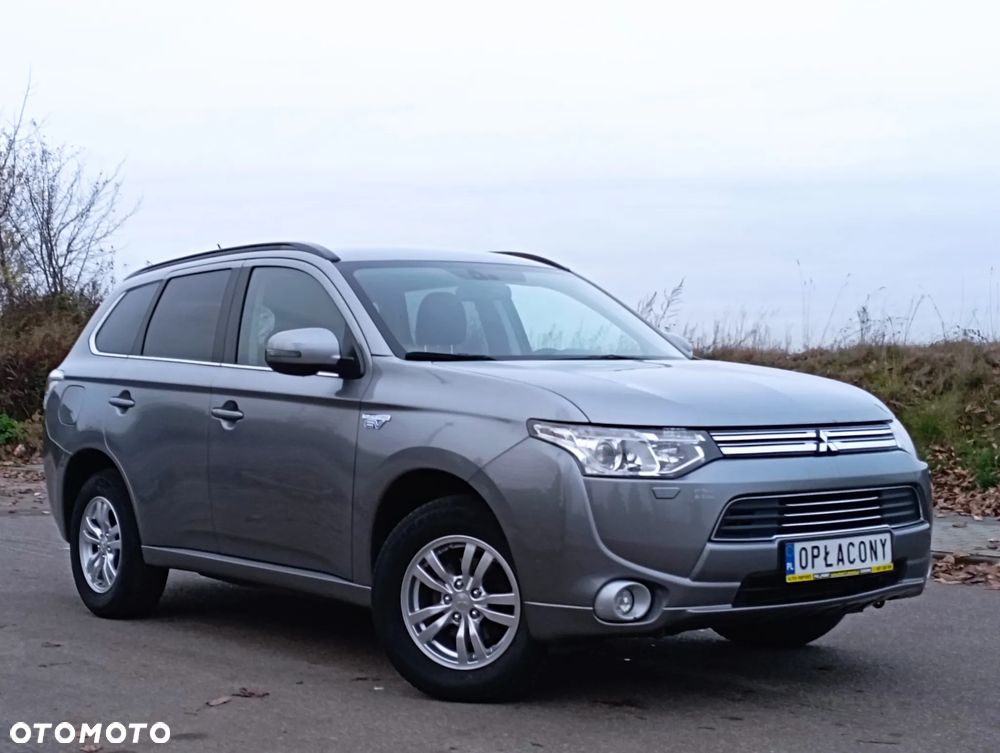 Mitsubishi Outlander - 11