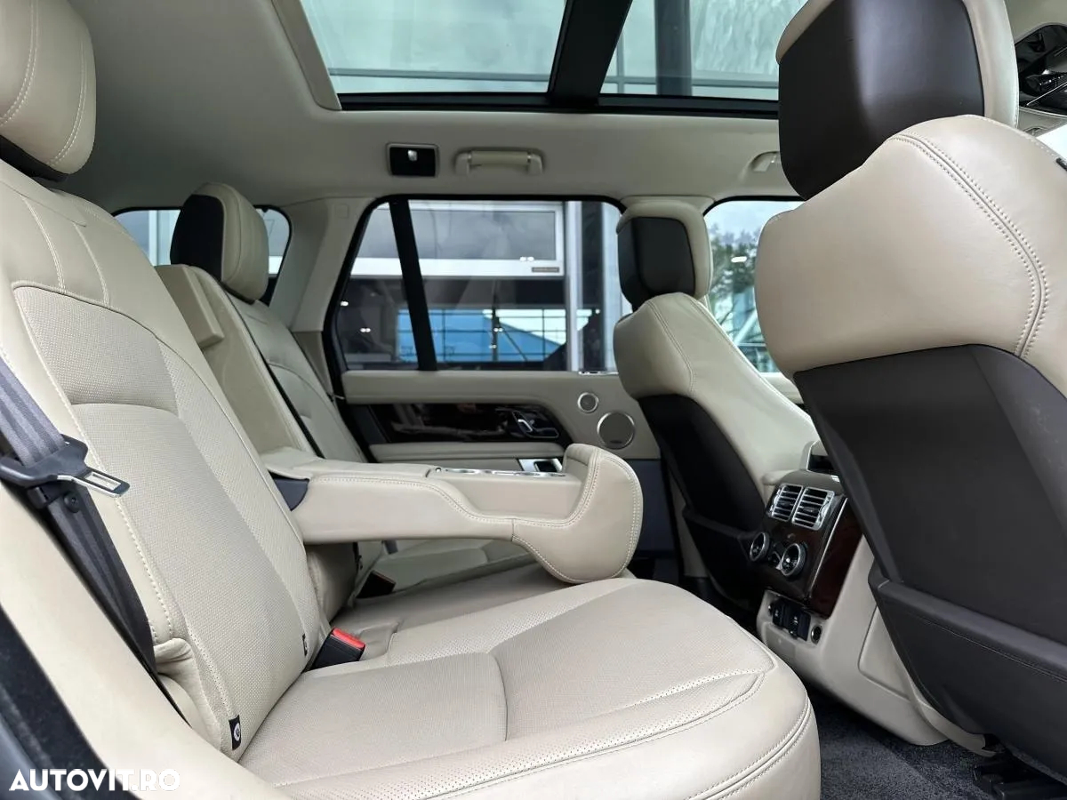 Land Rover Range Rover Evoque - 12