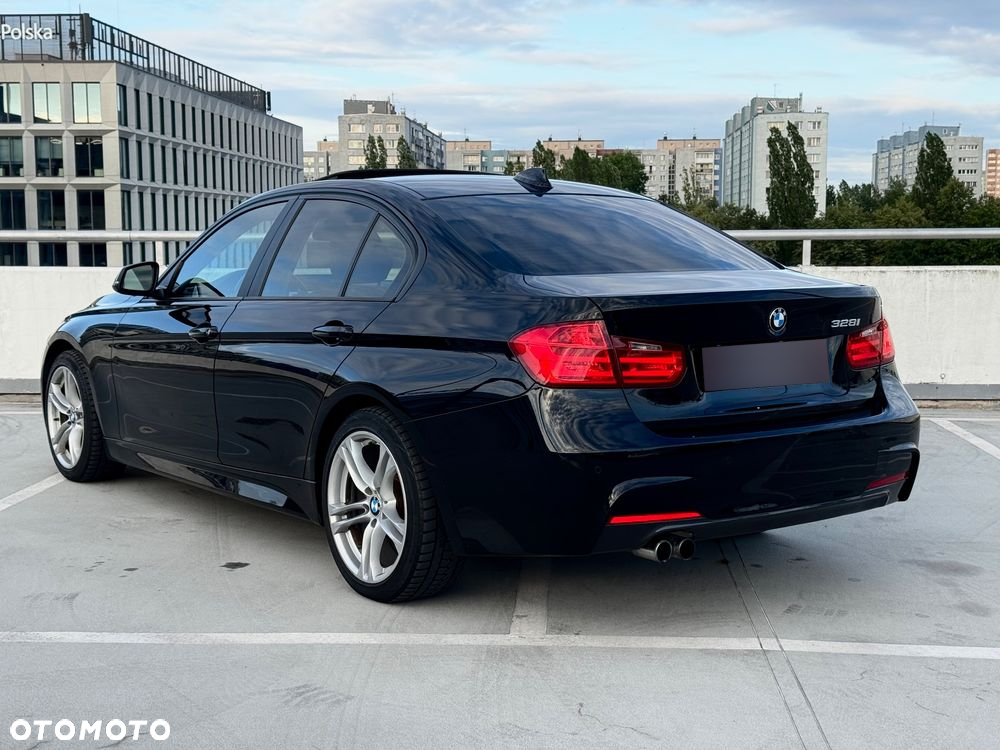 BMW Seria 3 328i Sport Line - 8