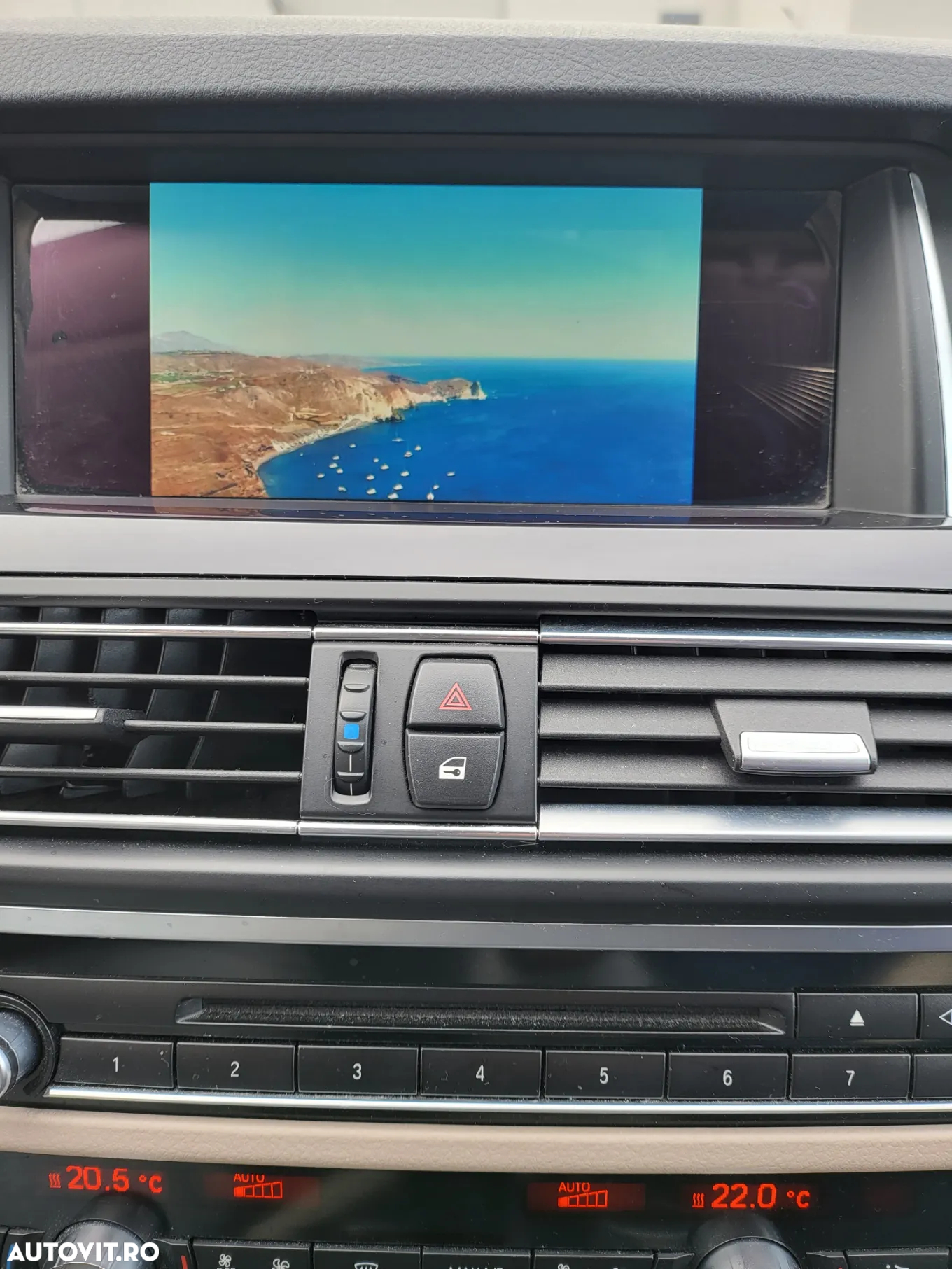 BMW Seria 5 520d xDrive Touring Aut. - 12