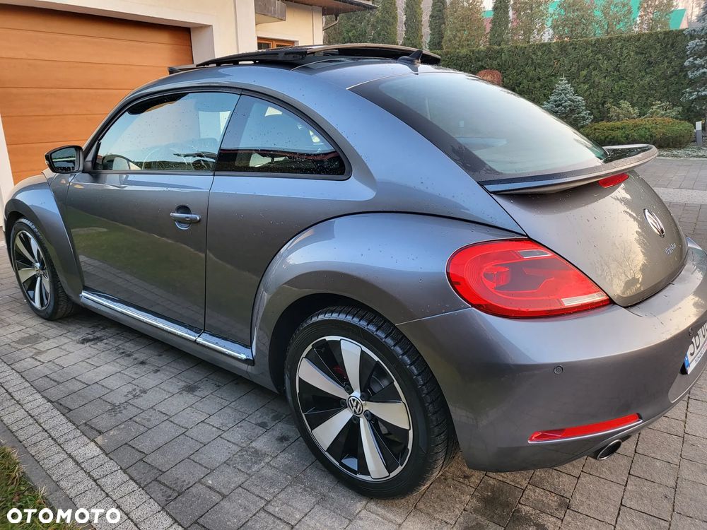 Volkswagen New Beetle - 23