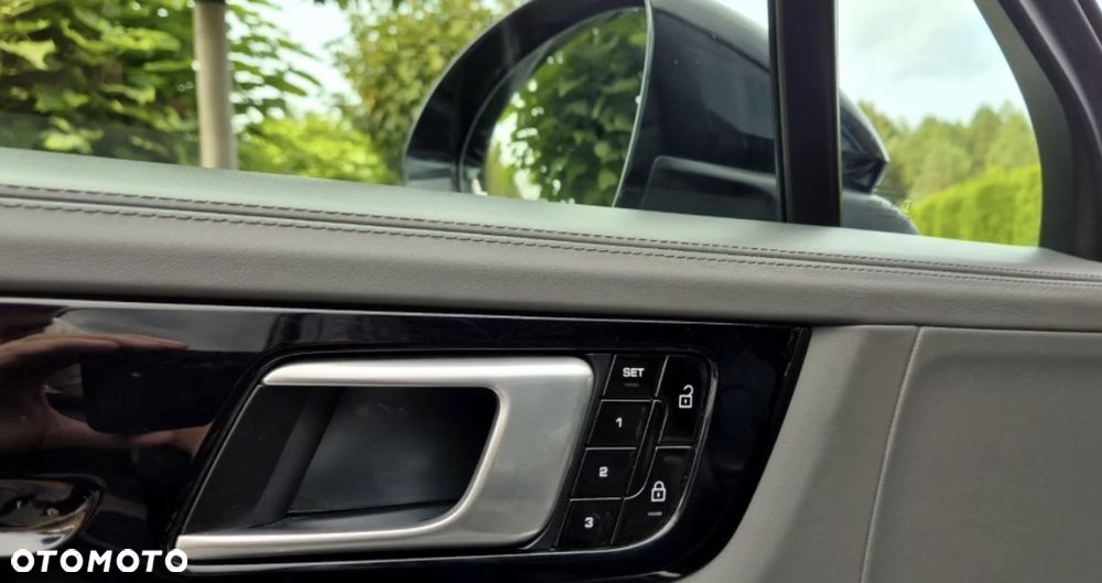 Porsche Cayenne E-Hybrid - 29
