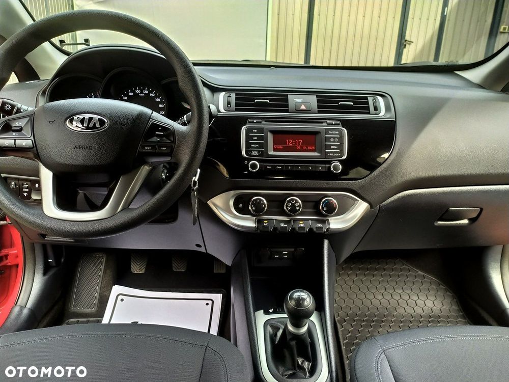 Kia Rio 1.2 Attract - 18