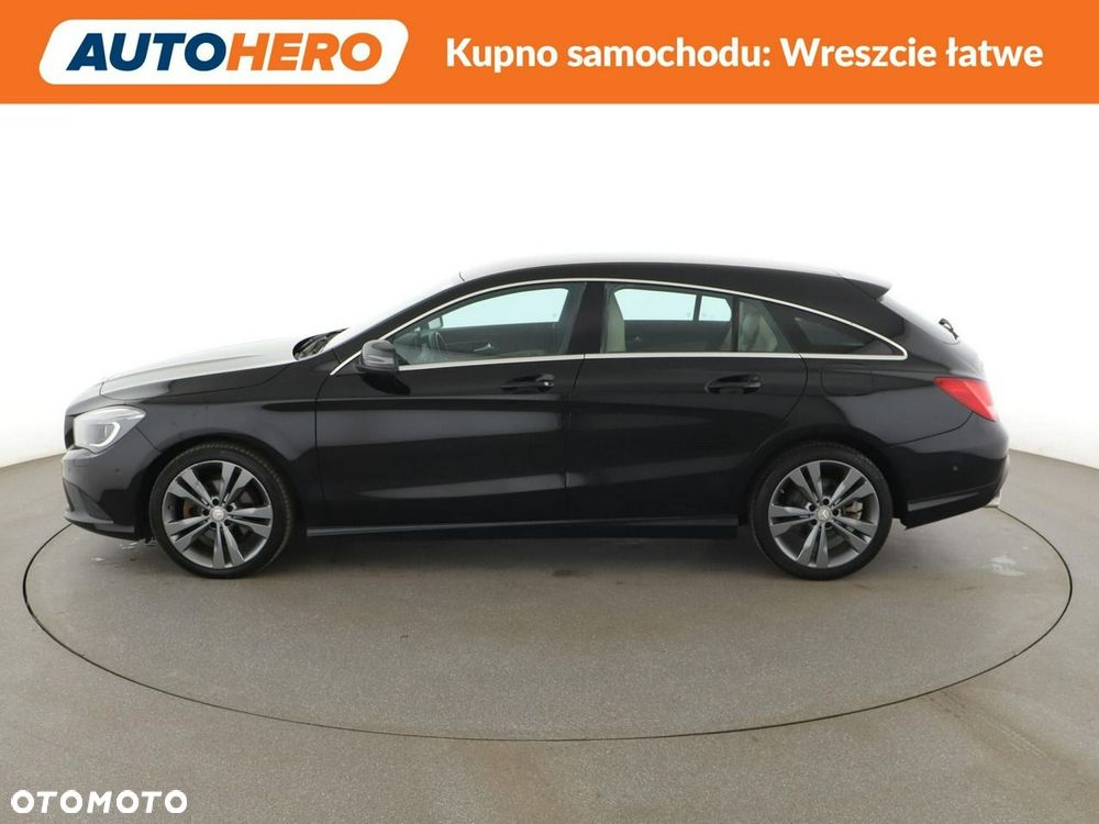 Mercedes-Benz CLA 200 7G-DCT Urban - 3