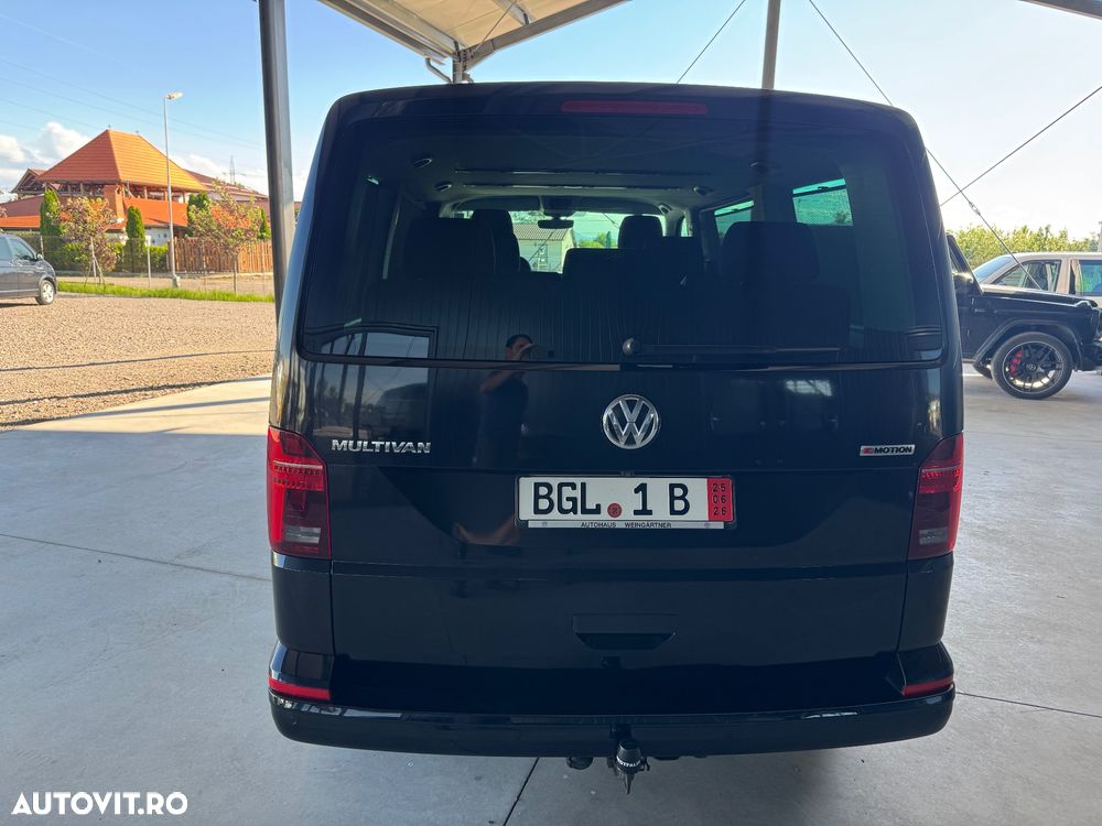 Volkswagen Multivan - 10