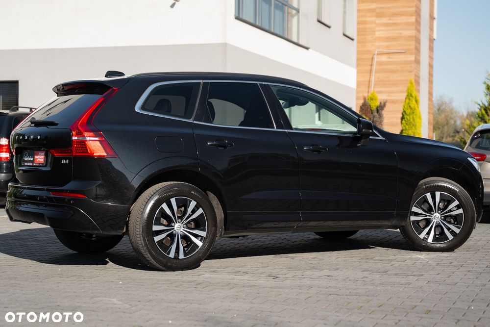 Volvo XC 60 B4 D Momentum Pro - 12