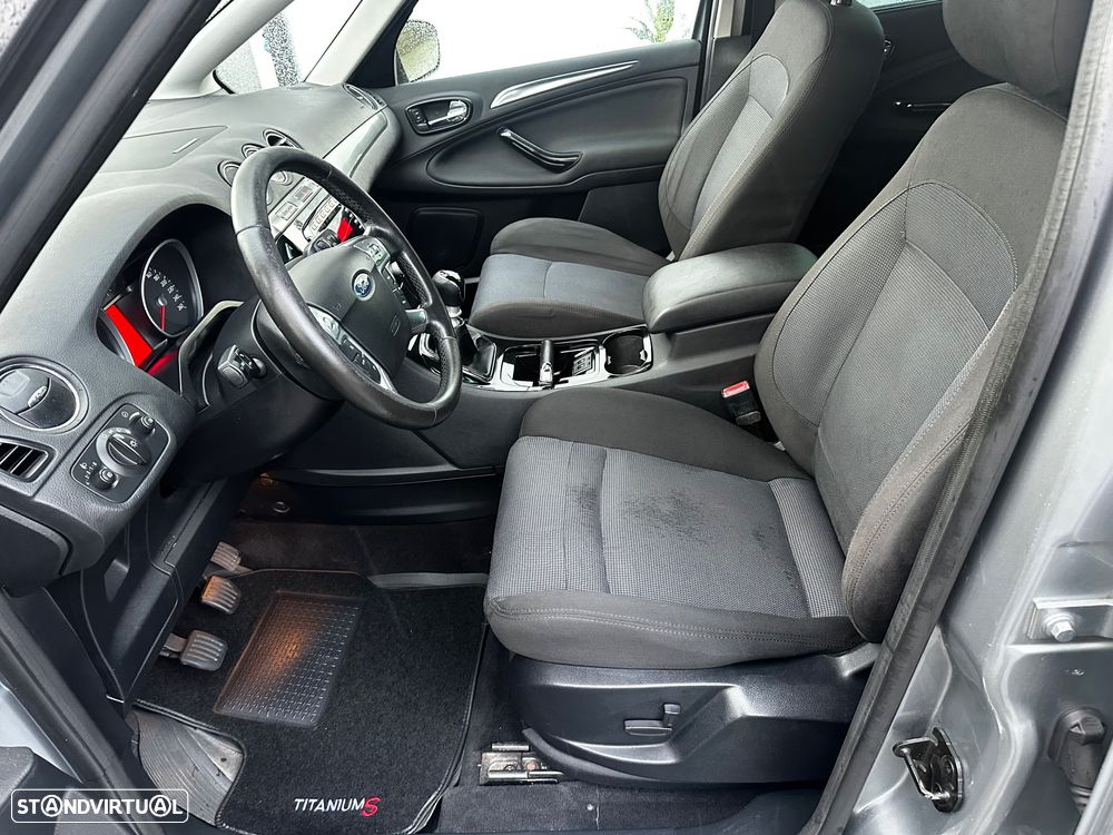 Ford S-Max 2.0 TDCi Titanium 7L - 22