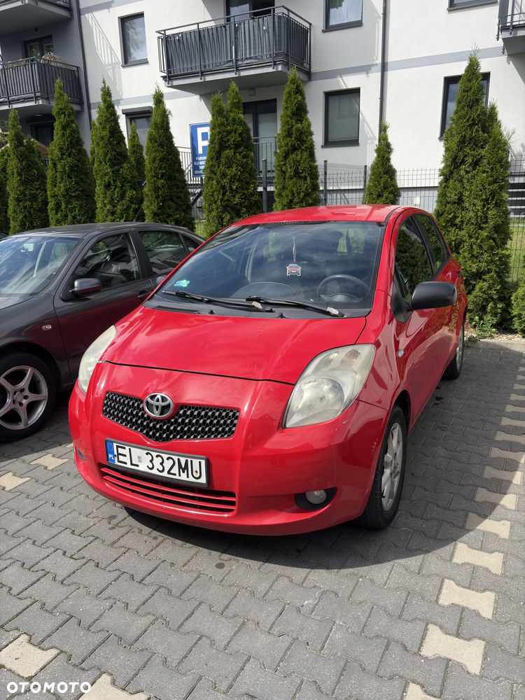 Toyota Yaris 1.3 Terra - 1