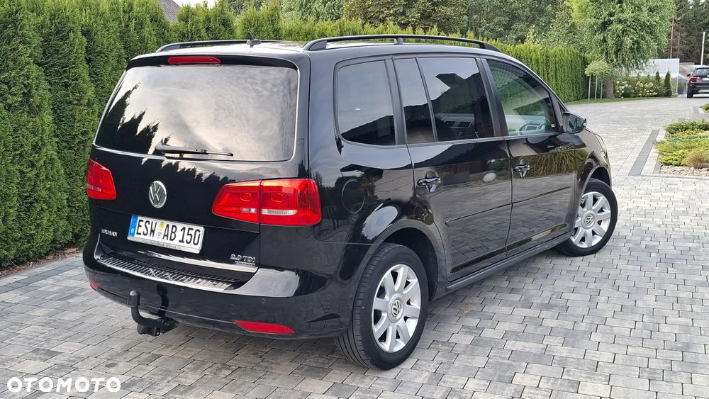 Volkswagen Touran - 5