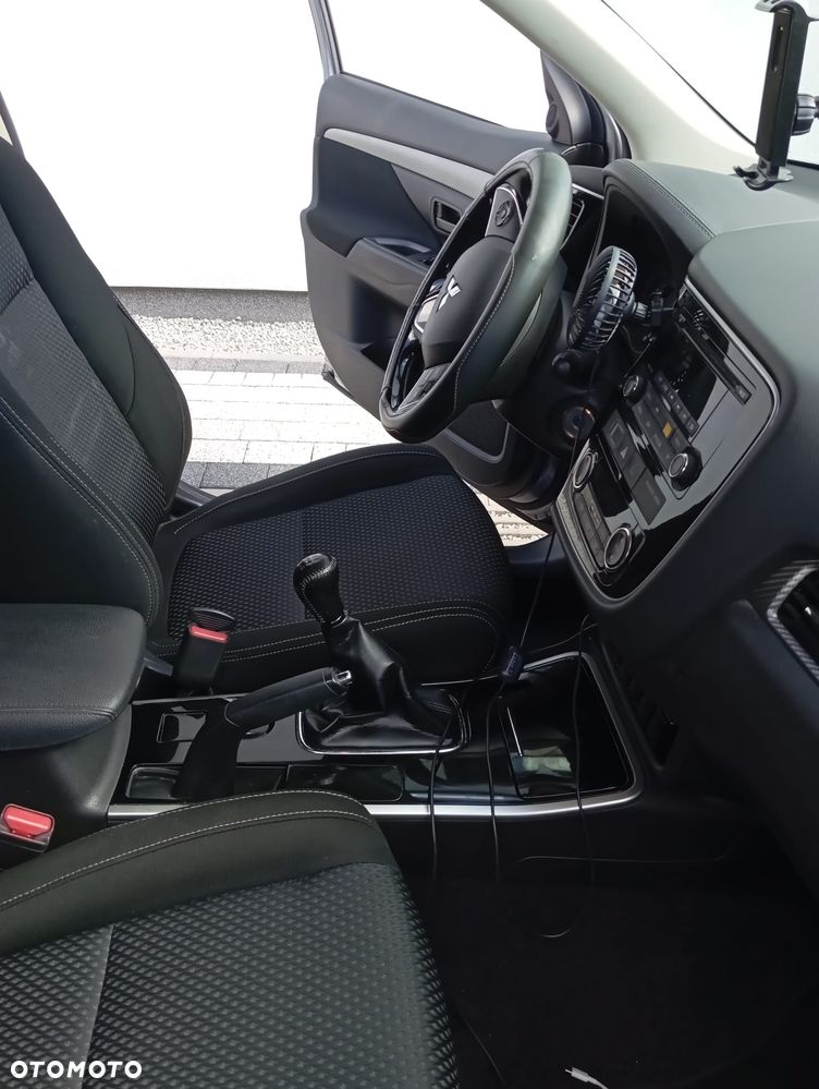 Mitsubishi Outlander 2.0 2WD - 12