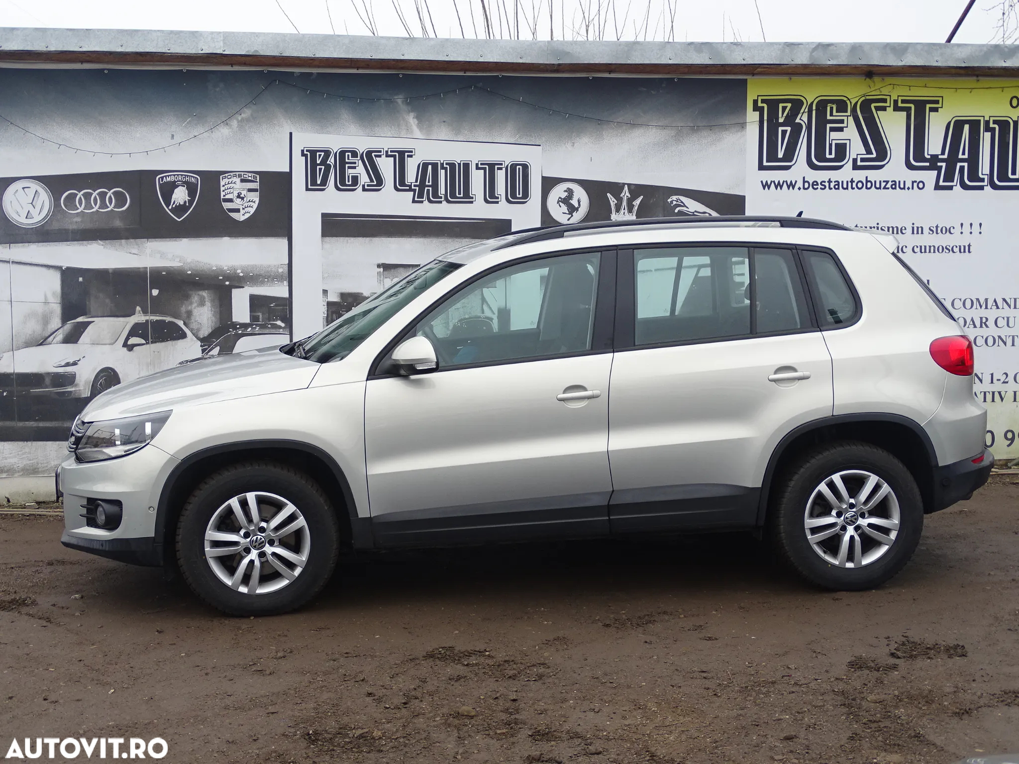 Volkswagen Tiguan 2.0 TDI DPF BlueMotion Technology Trend & Fun - 4