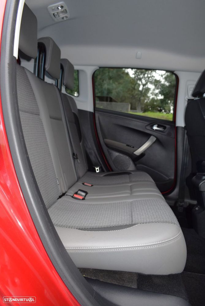 Peugeot 2008 1.2 PureTech Allure EAT6 - 8