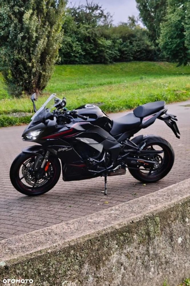 Kawasaki Ninja 1000 SX - 1