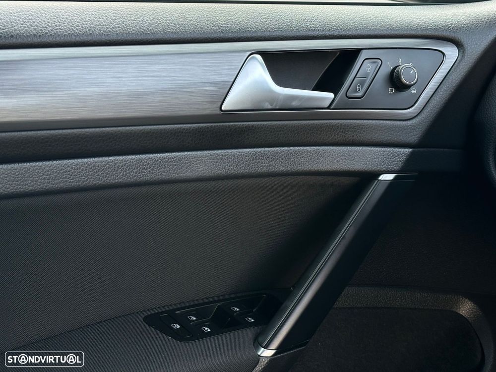 VW e-Golf AC/DC - 6