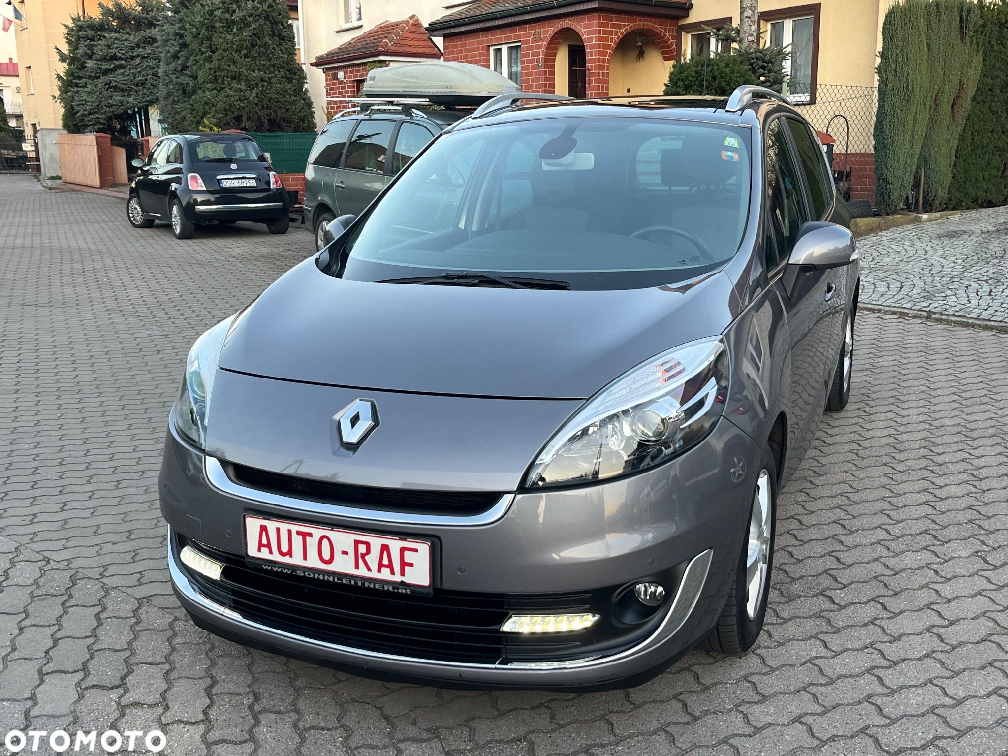 Renault Grand Scenic 1.6 16V 110 Paris - 1