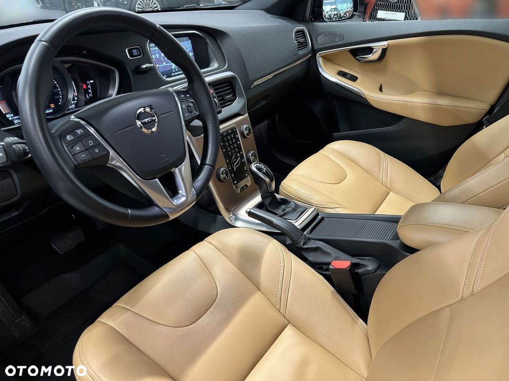 Volvo V40 - 17