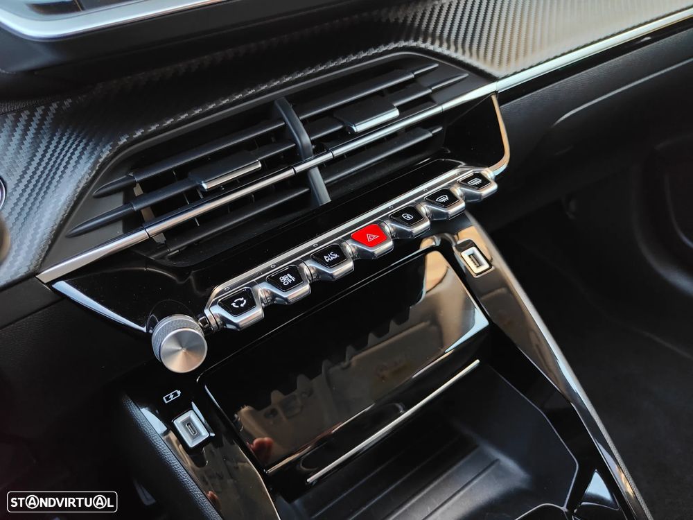 Peugeot 208 1.2 PureTech Allure Pack - 44
