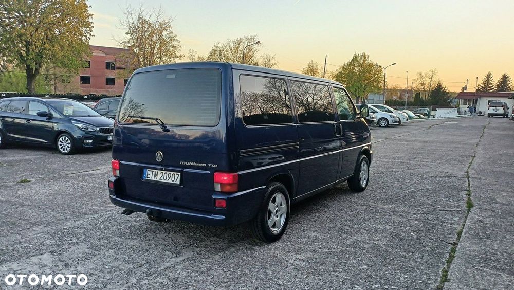 Volkswagen Multivan - 9