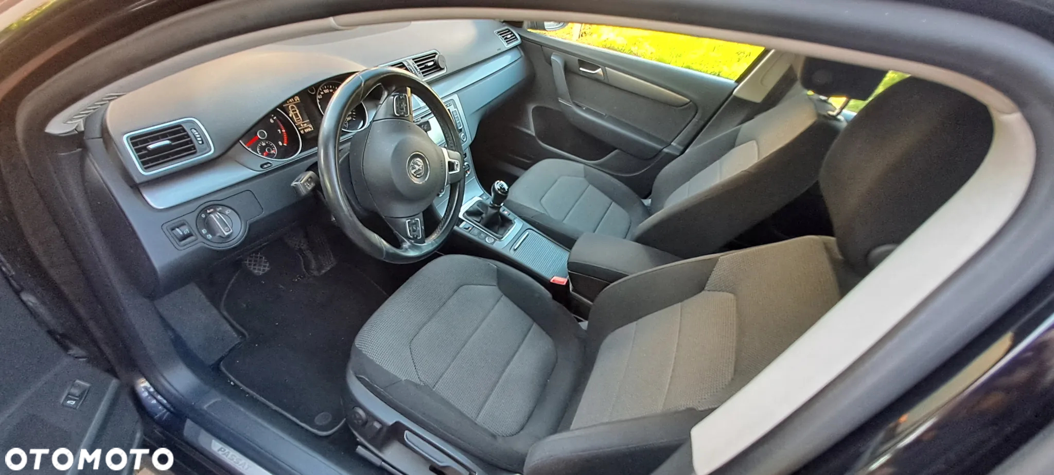 Volkswagen Passat 1.4 TSI BMT Comfortline - 13