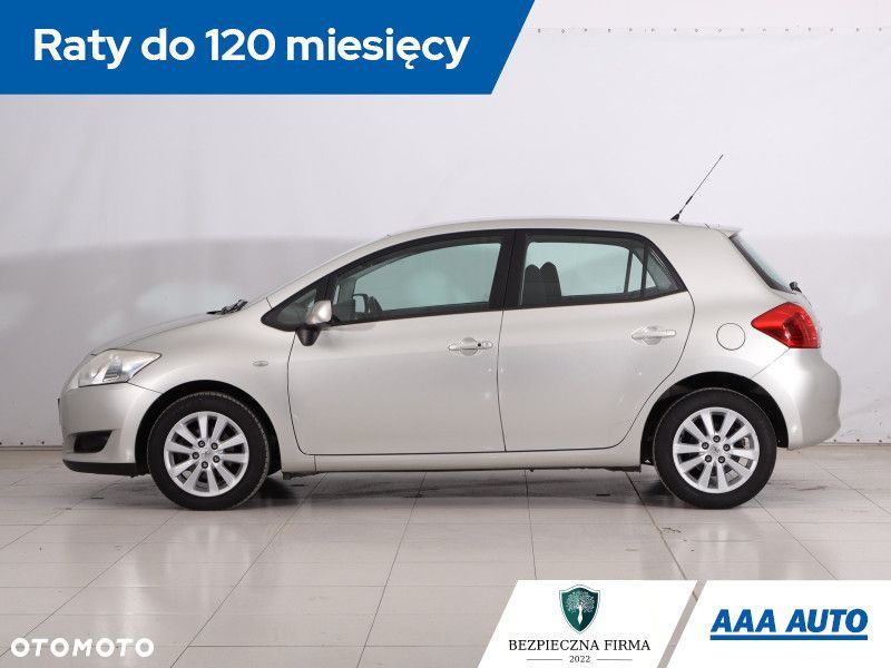 Toyota Auris - 4