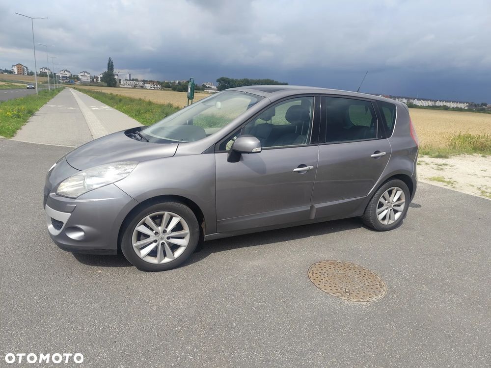 Renault Scenic dCi 150 FAP Luxe - 25