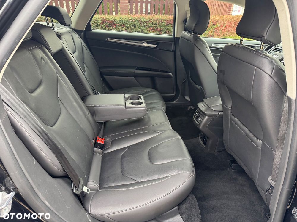 Ford Mondeo ver-2-0-ecoblue-titanium - 21