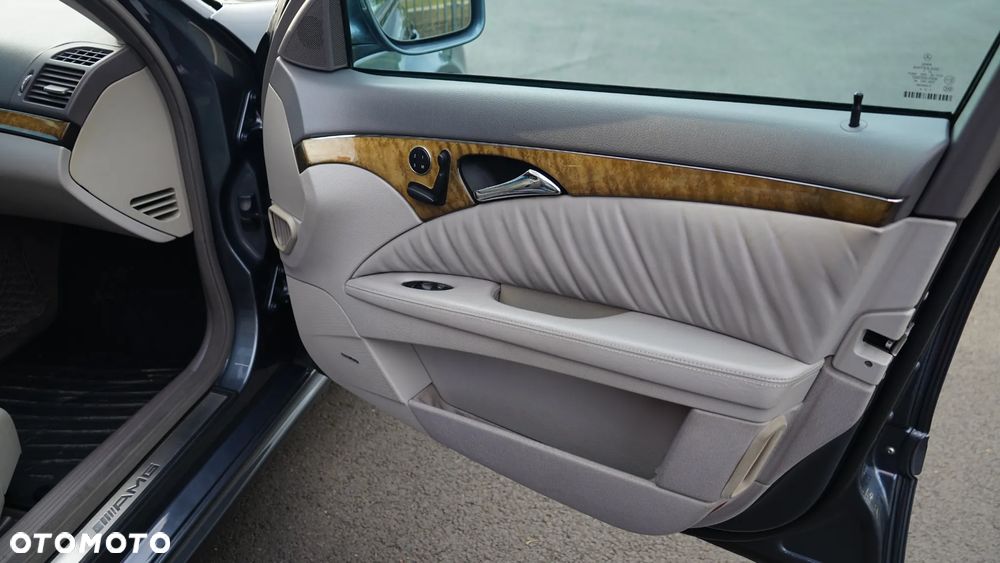 Mercedes-Benz Klasa E ver-63-amg-amg-speedshift-7g--mct - 31