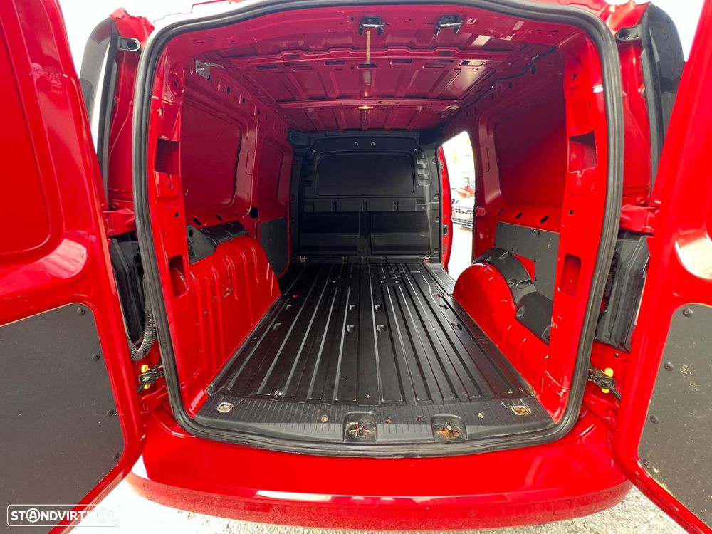 VW CADDY MAXI 2.0 TDI - 6