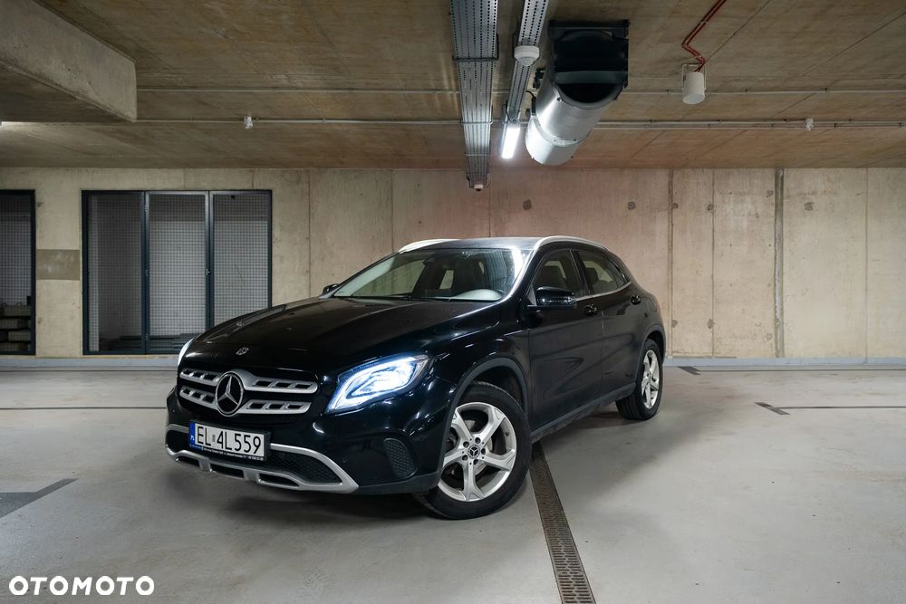 Mercedes-Benz GLA 200 7G-DCT Style - 1