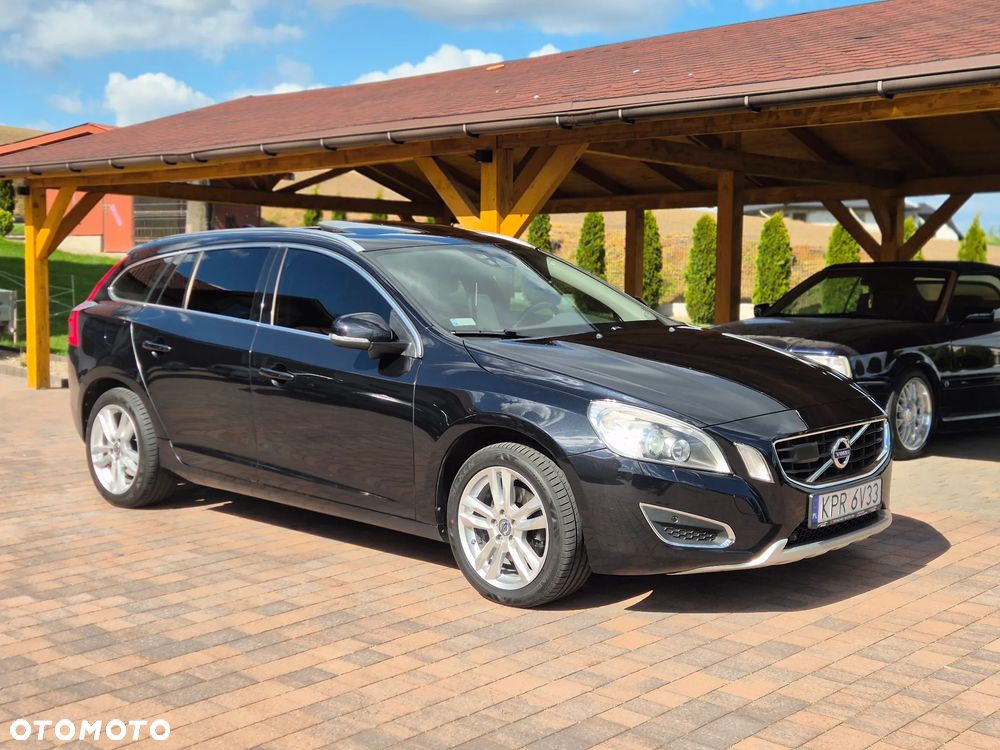 Volvo V60 D3 Summum - 2