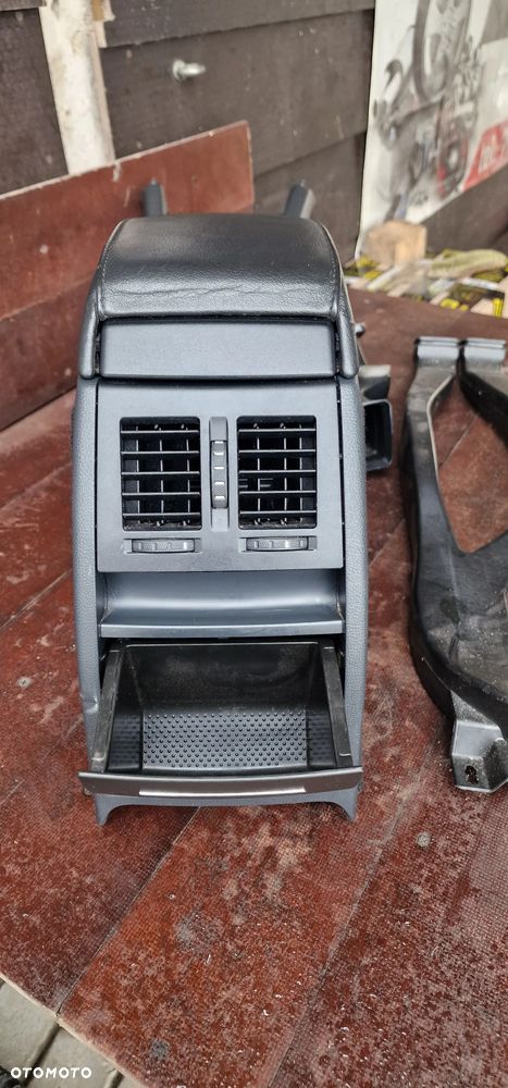 PODŁOKIETNIK SKÓRA SKODA OCTAVIA II Lift Kompletny - 3