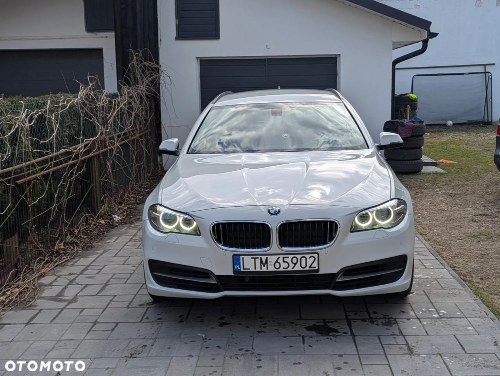 BMW Seria 5 520d xDrive - 1