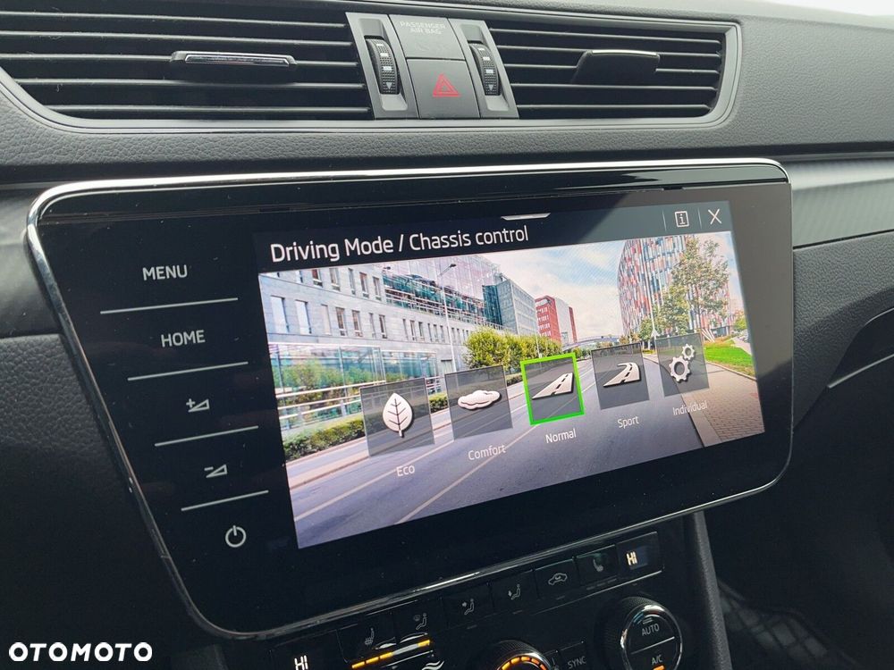 Skoda Superb 2.0 TDI SCR Sportline DSG - 31