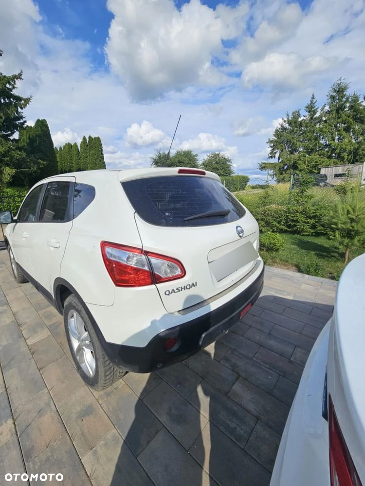 Nissan Qashqai - 2