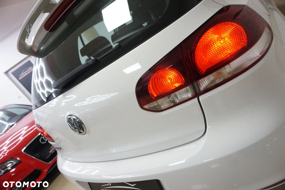 Volkswagen Golf 1.6 Highline - 16