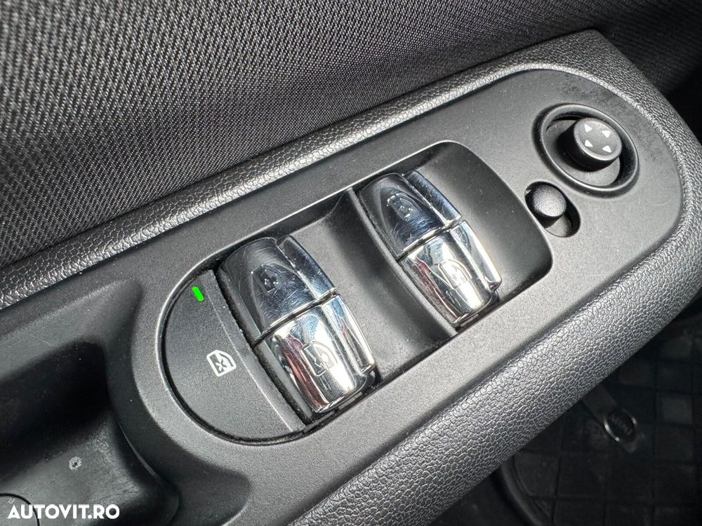 Mini Clubman One - 19