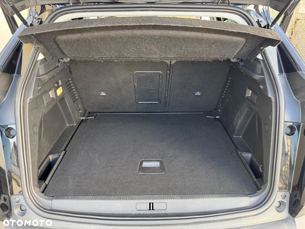 Peugeot 3008 BlueHDi 130 Stop & Start EAT8 Allure - 17