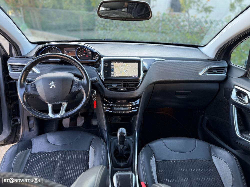 Peugeot 2008 PureTech 82 Allure - 11