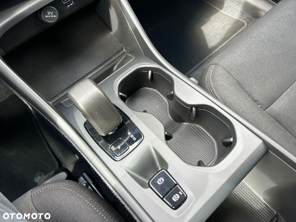 Volvo XC 40 T2 Essential - 14