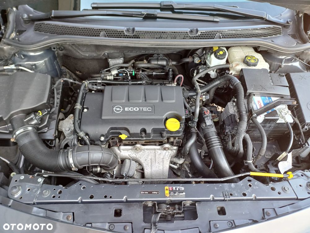 Opel Astra 1.4 Turbo Style - 14