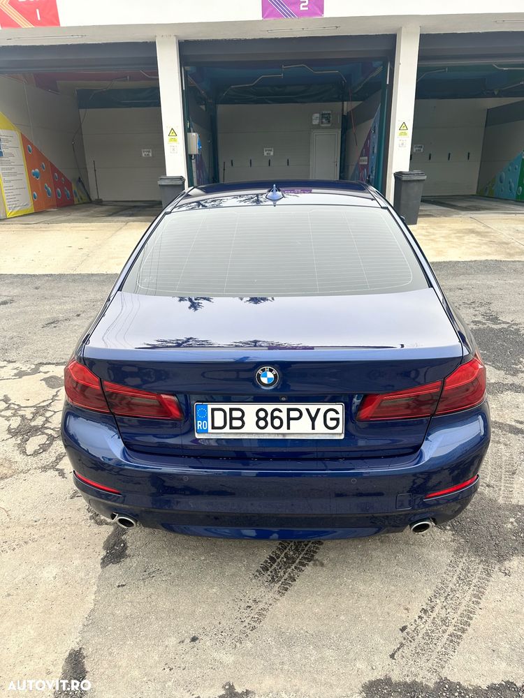 BMW Seria 5 520d Aut. Sport Line - 9