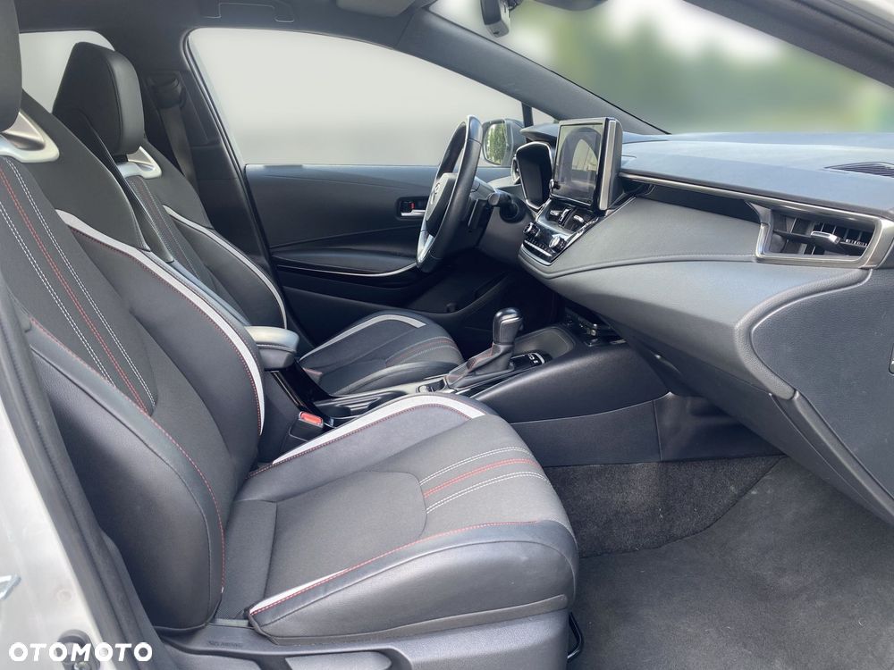 Toyota Corolla 2.0 Hybrid GR Sport - 12