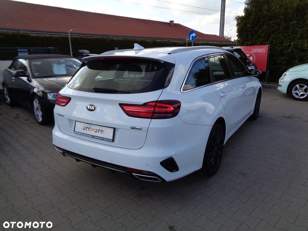 Kia Ceed 1.6 GDI DCT OPF Platinum Edition - 10